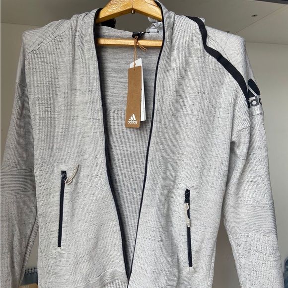 All new !!!! Grab it ASAP !!! Only one piece available !!! - Picture 2 of 3